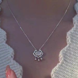 Imitation cat's eye eternal lock necklace